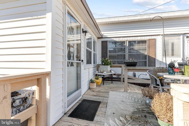 5372 MCCLEARY DR, Chincoteague Island, VA 23336