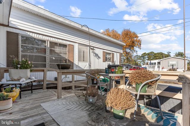 5372 MCCLEARY DR, Chincoteague Island, VA 23336