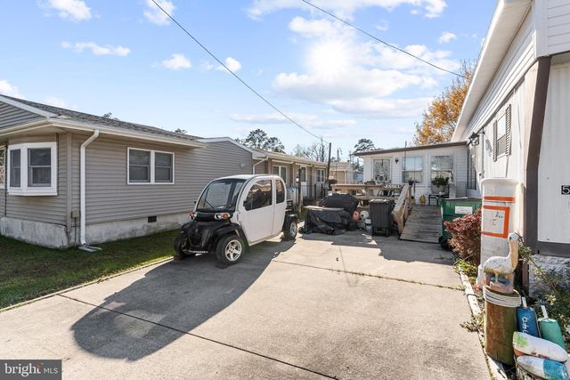 5372 MCCLEARY DR, Chincoteague Island, VA 23336