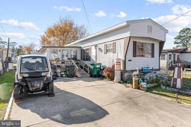 5372 MCCLEARY DR, Chincoteague Island, VA 23336