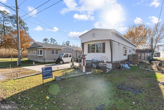 5372 MCCLEARY DR, Chincoteague Island, VA 23336