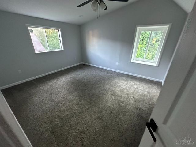 5866 Kennedy Avenue, Cincinnati, OH 45213