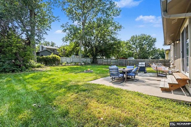 12671 Crown Point Avenue, Omaha, NE 68164