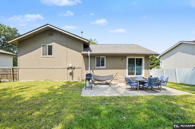 12671 Crown Point Avenue, Omaha, NE 68164