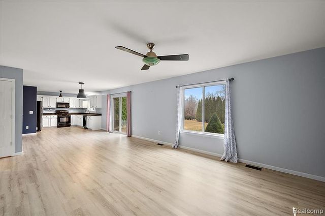 21209 Clear Creek Boulevard, Clinton Township, MI 48036