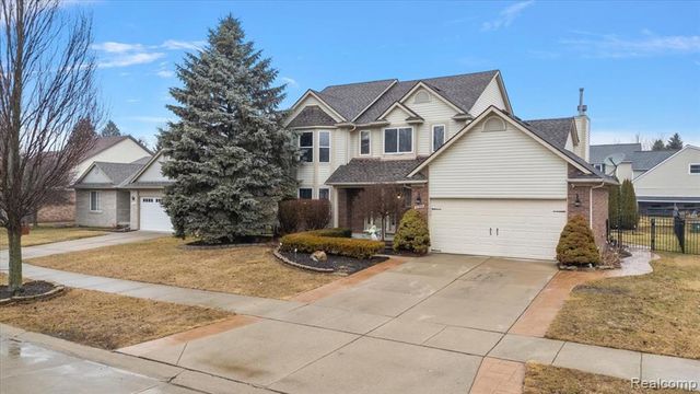 21209 Clear Creek Boulevard, Clinton Township, MI 48036