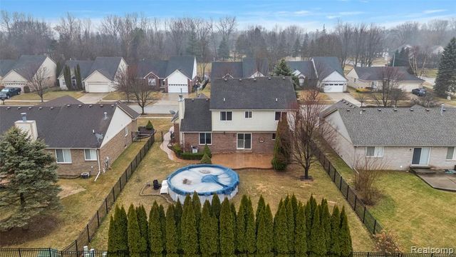 21209 Clear Creek Boulevard, Clinton Township, MI 48036