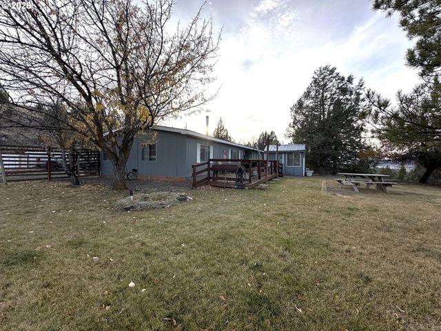 60108 EASTSIDE Ln, John Day, OR 97845