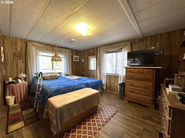 60108 EASTSIDE Ln, John Day, OR 97845