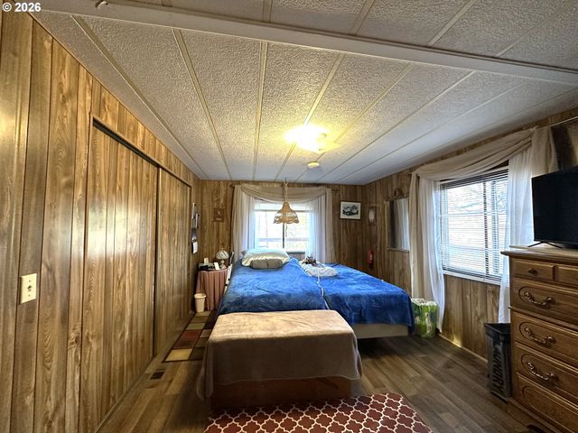 60108 EASTSIDE Ln, John Day, OR 97845