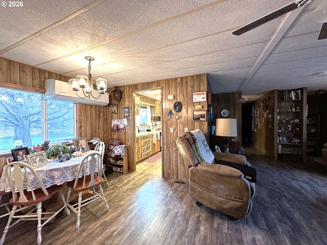 60108 EASTSIDE Ln, John Day, OR 97845