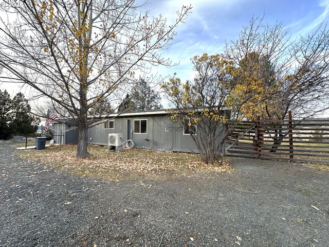 60108 EASTSIDE Ln, John Day, OR 97845