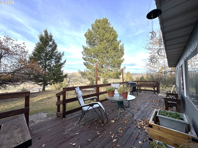 60108 EASTSIDE Ln, John Day, OR 97845