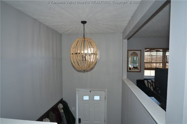 111 Phyllis Drive, Charleston, WV 25302