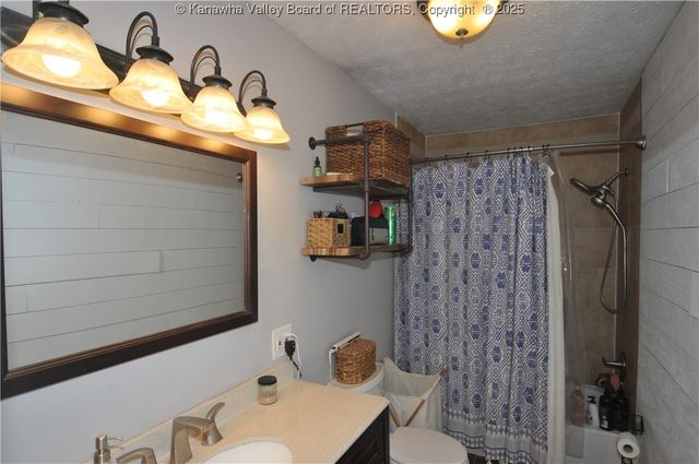 111 Phyllis Drive, Charleston, WV 25302