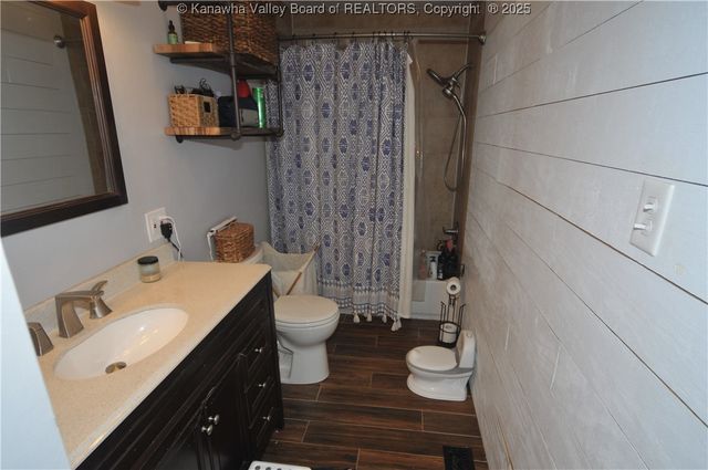 111 Phyllis Drive, Charleston, WV 25302