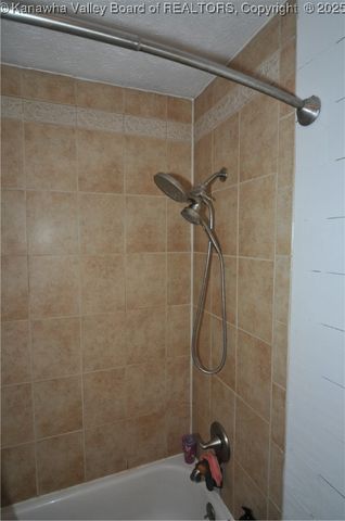 111 Phyllis Drive, Charleston, WV 25302