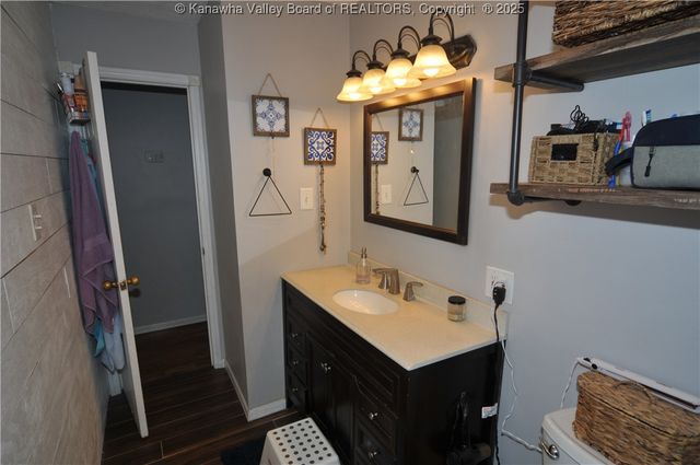 111 Phyllis Drive, Charleston, WV 25302