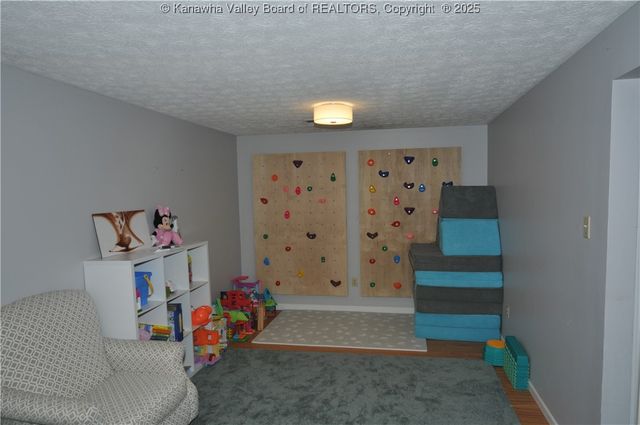 111 Phyllis Drive, Charleston, WV 25302