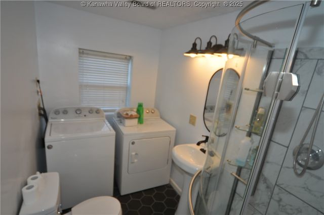 111 Phyllis Drive, Charleston, WV 25302