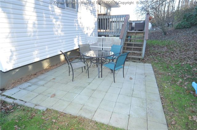 111 Phyllis Drive, Charleston, WV 25302