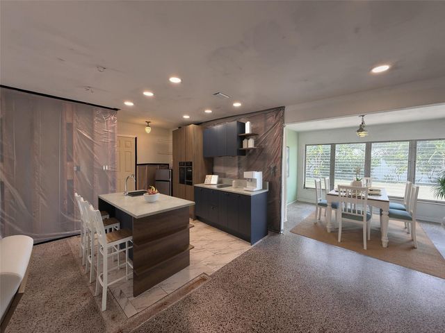 414 86TH AVENUE, St Pete Beach, FL 33706