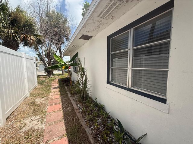 414 86TH AVENUE, St Pete Beach, FL 33706