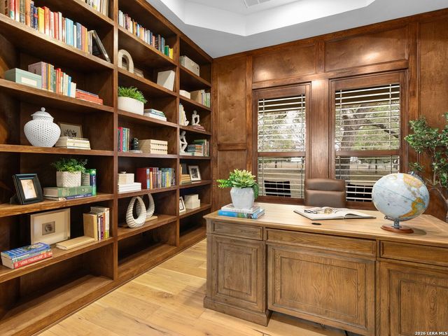 676 Highgate Dr, Bandera, TX 78003