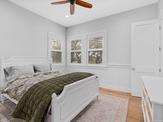 676 Highgate Dr, Bandera, TX 78003