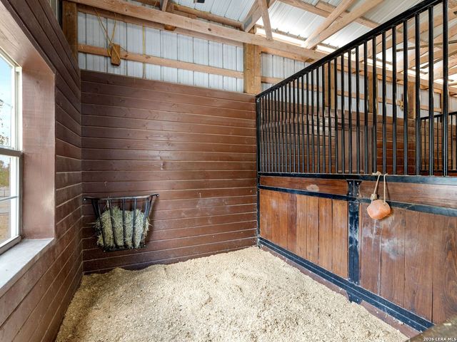 676 Highgate Dr, Bandera, TX 78003