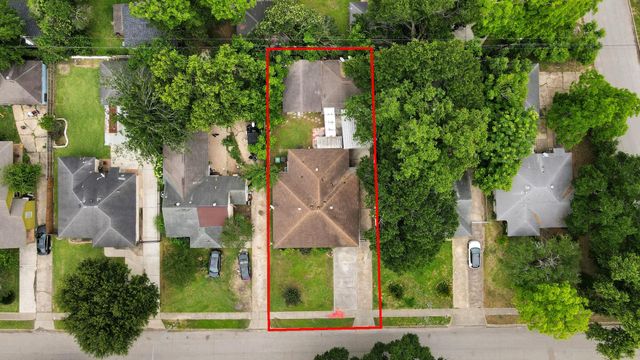 8043 Wier Drive, Houston, TX 77017