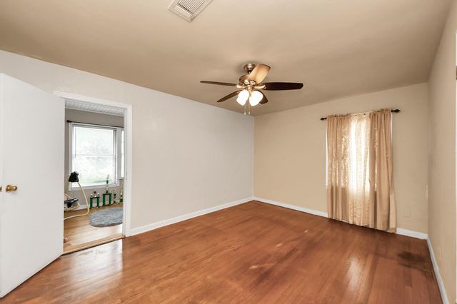 8043 Wier Drive, Houston, TX 77017