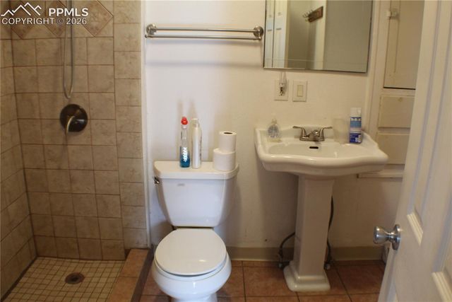 911 E 6th Street, Pueblo, CO 81001