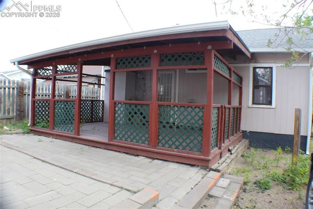 911 E 6th Street, Pueblo, CO 81001
