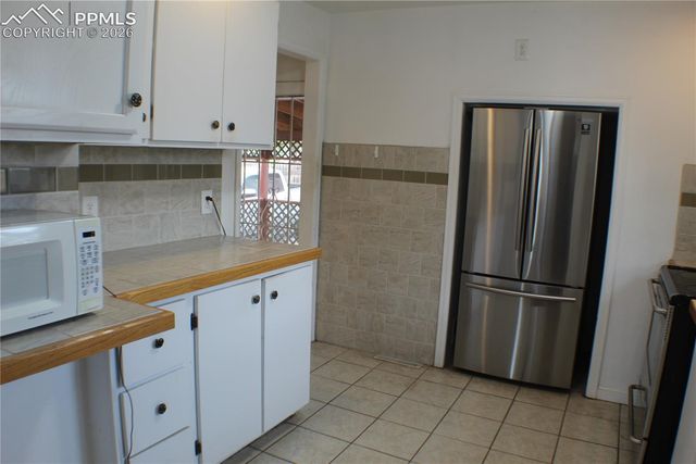 911 E 6th Street, Pueblo, CO 81001
