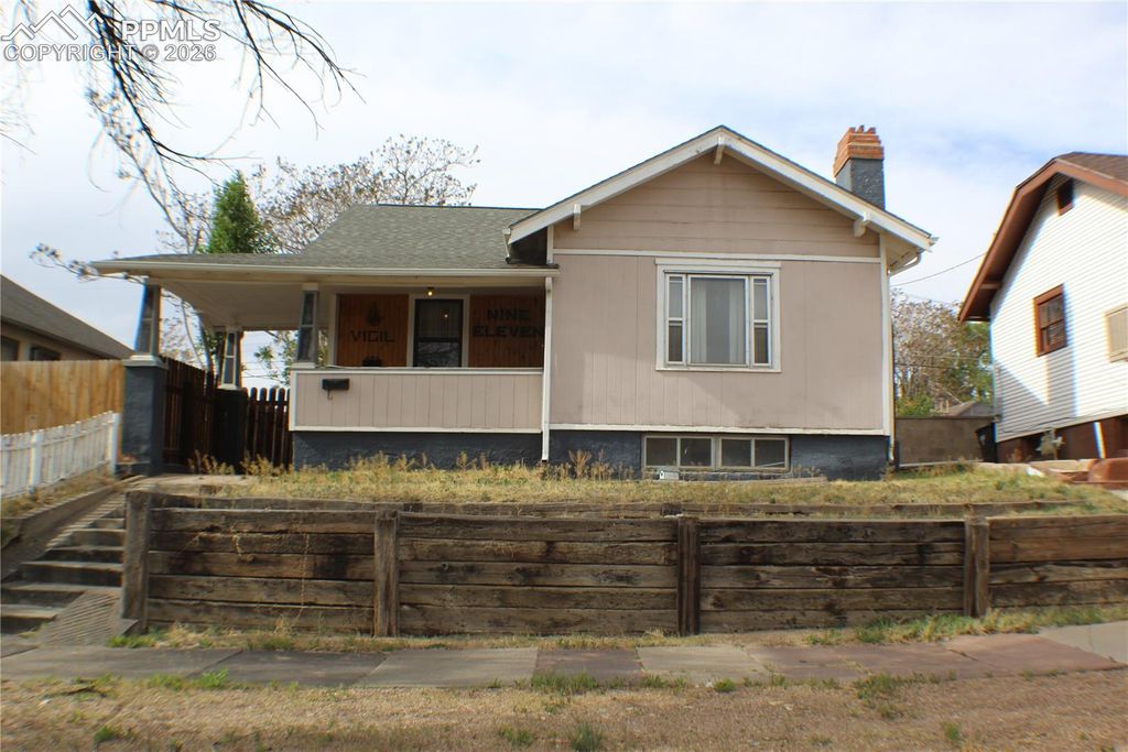 911 E 6th Street, Pueblo, CO 81001