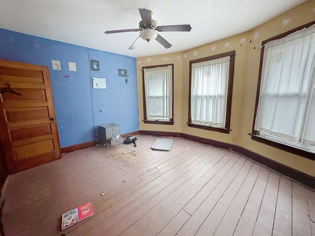 1640 W 3rd Street, Davenport, IA 52802