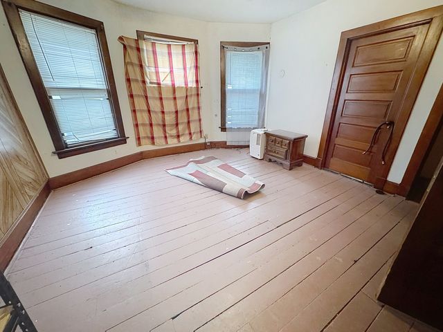 1640 W 3rd Street, Davenport, IA 52802