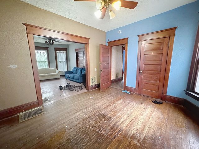 1640 W 3rd Street, Davenport, IA 52802