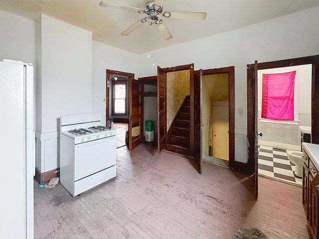 1640 W 3rd Street, Davenport, IA 52802