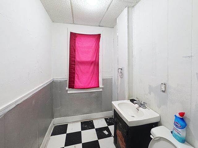 1640 W 3rd Street, Davenport, IA 52802