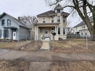1640 W 3rd Street, Davenport, IA 52802