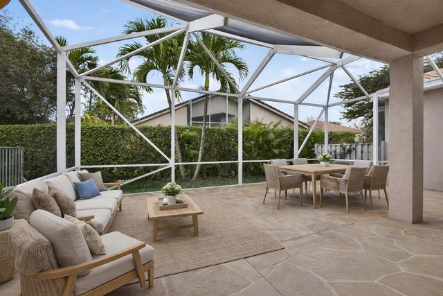 2675 Pyes Harbour, West Palm Beach, FL 33411