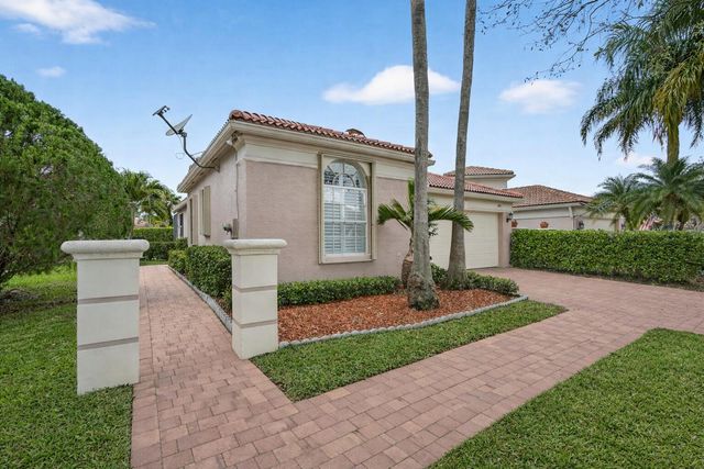2675 Pyes Harbour, West Palm Beach, FL 33411
