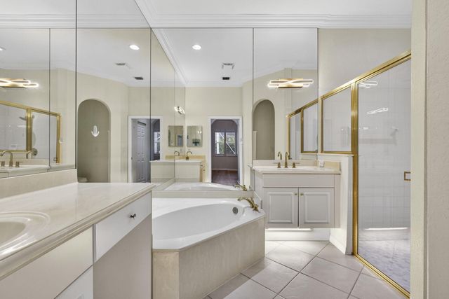 2675 Pyes Harbour, West Palm Beach, FL 33411