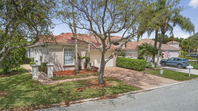 2675 Pyes Harbour, West Palm Beach, FL 33411