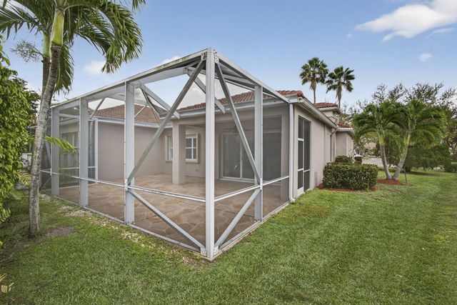 2675 Pyes Harbour, West Palm Beach, FL 33411