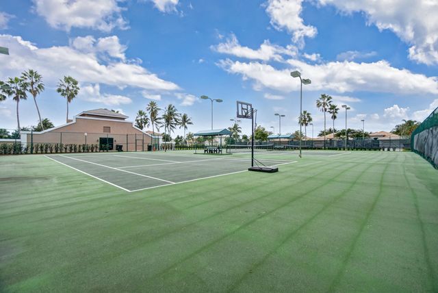 2675 Pyes Harbour, West Palm Beach, FL 33411