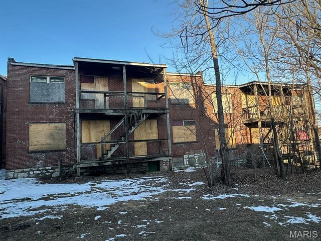 2925 Gasconade Street, St Louis, MO 63118