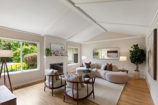 1330 Johnson Street, Menlo Park, CA 94025